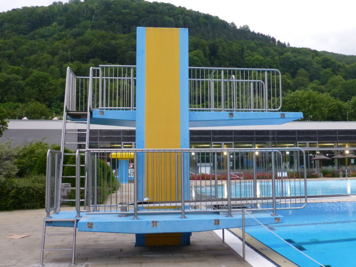 5- TÃ¤ler Bad Geislingen Sprunganlage saniert (2)